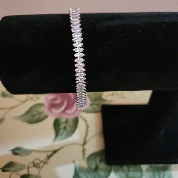 Bella Luce Sterling Silver Rhodium Marquise Bracelet - Picture 4 of 9